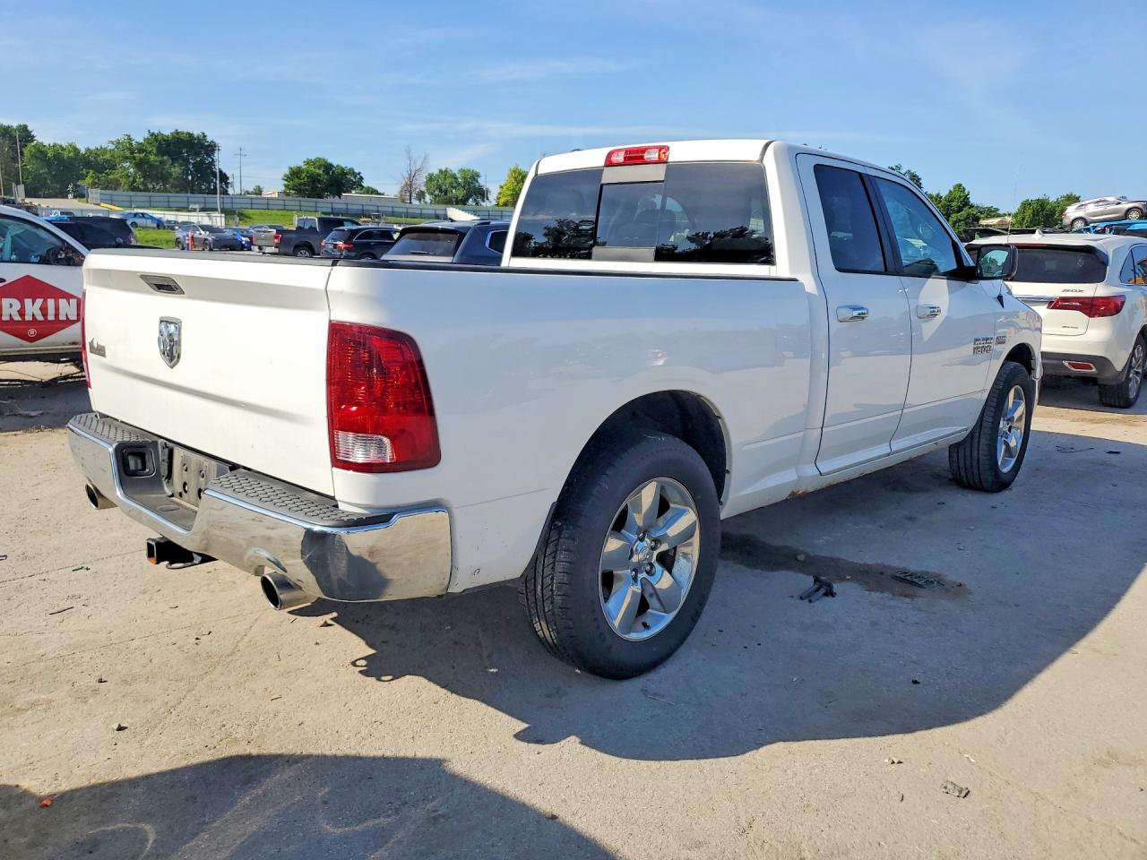 2016 RAM 1500 SLT — снимка 3