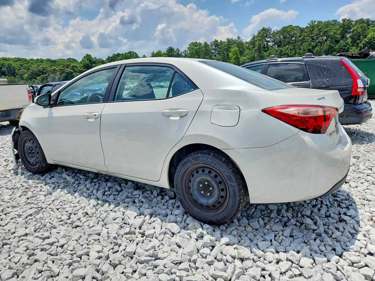 2017 TOYOTA COROLLA LE — снимка 2
