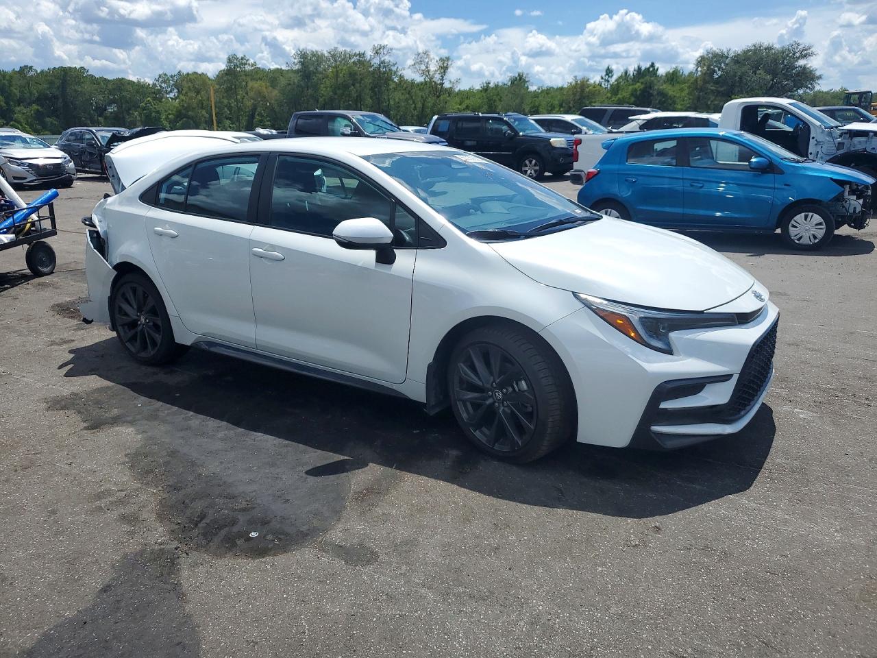 2026 TOYOTA COROLLA SE — снимка 4