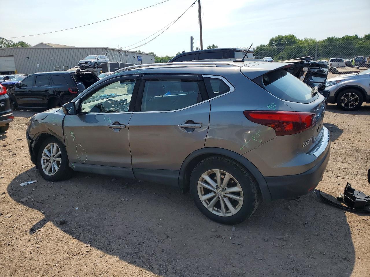 2017 NISSAN ROGUE SPORT SV — снимка 2