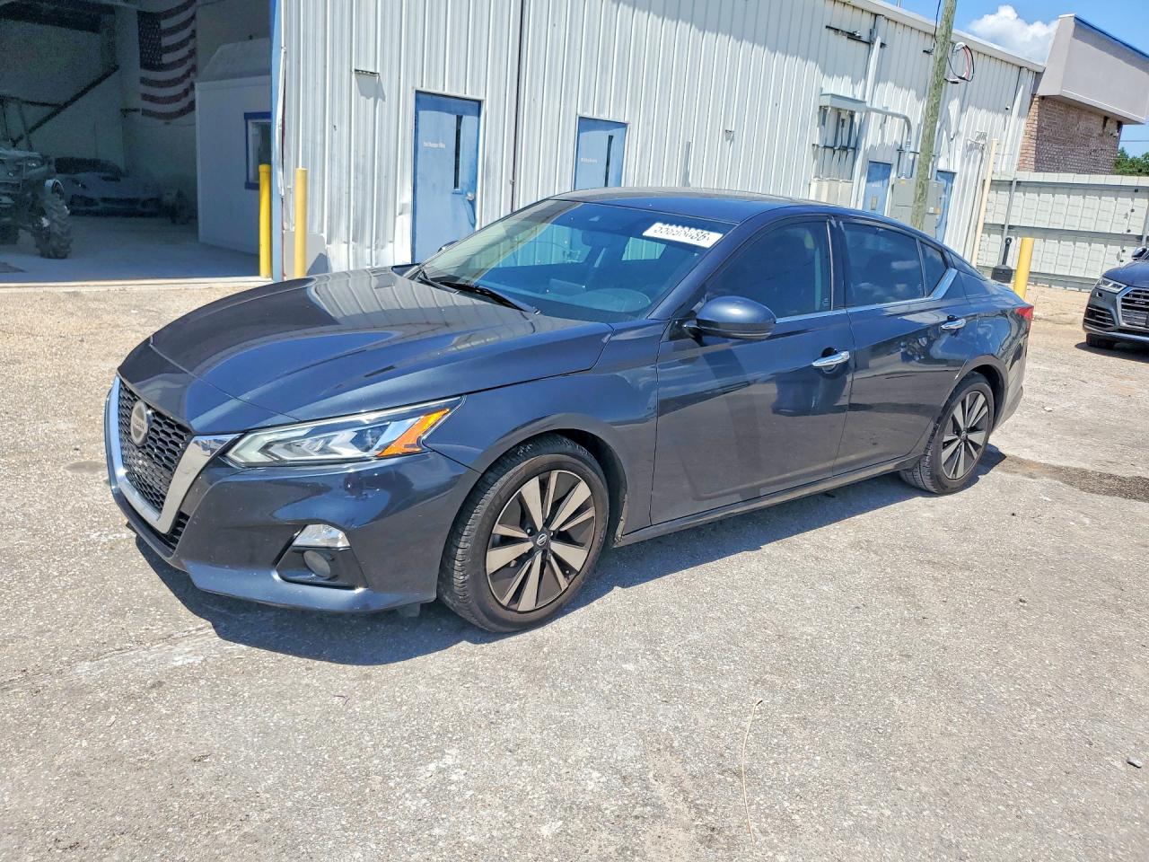 2019 NISSAN ALTIMA SL