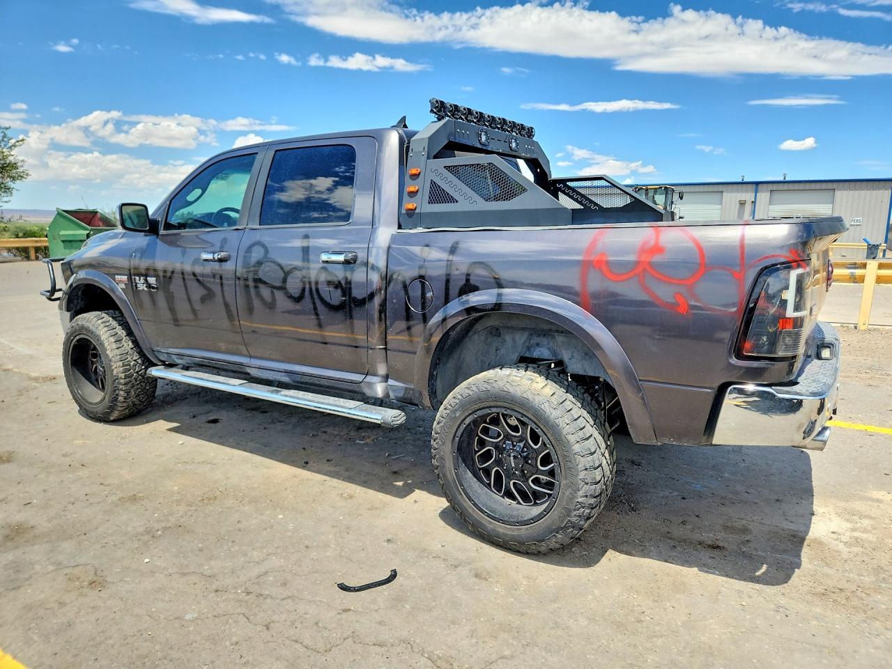 2015 RAM 1500 LARAMIE — снимка 2