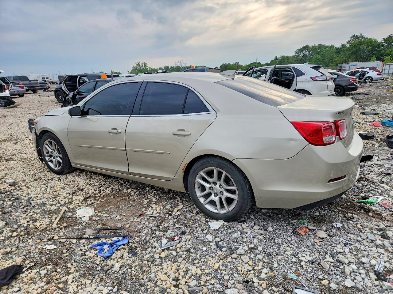 2015 CHEVROLET MALIBU 1LT — снимка 2