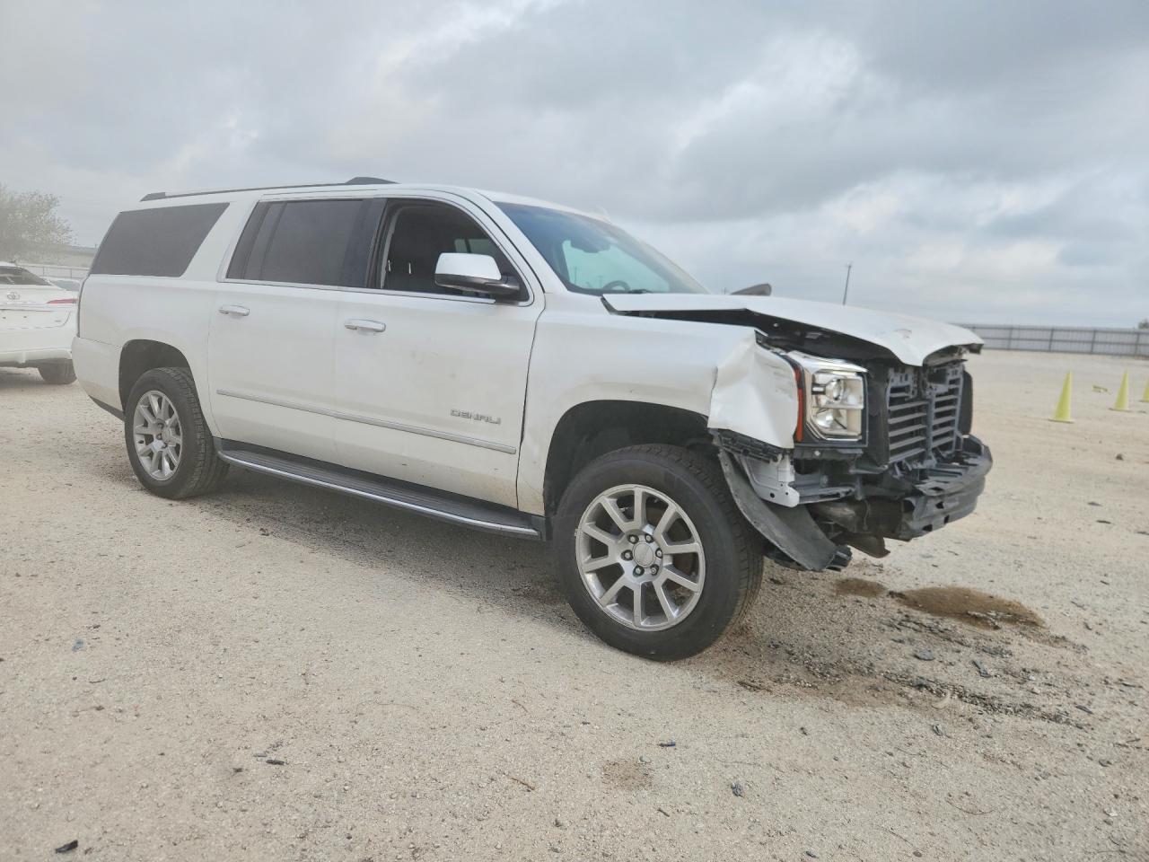 2017 GMC YUKON XL DENALI — снимка 4