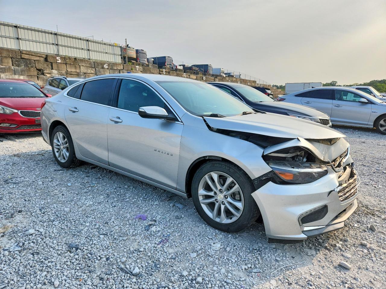 2017 CHEVROLET MALIBU LT — снимка 4