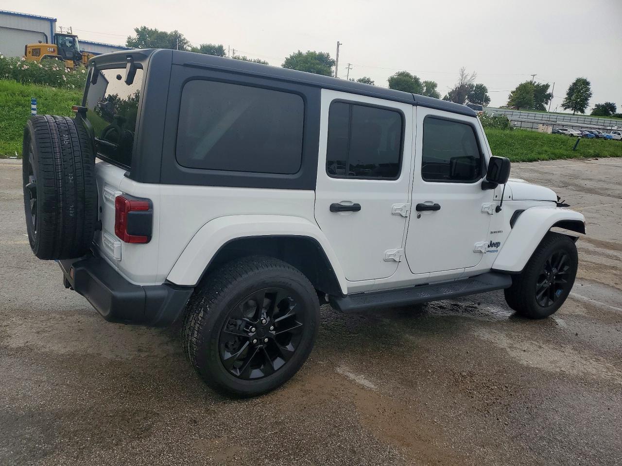 2022 JEEP WRANGLER UNLIMITED SAHARA 4XE — снимка 3