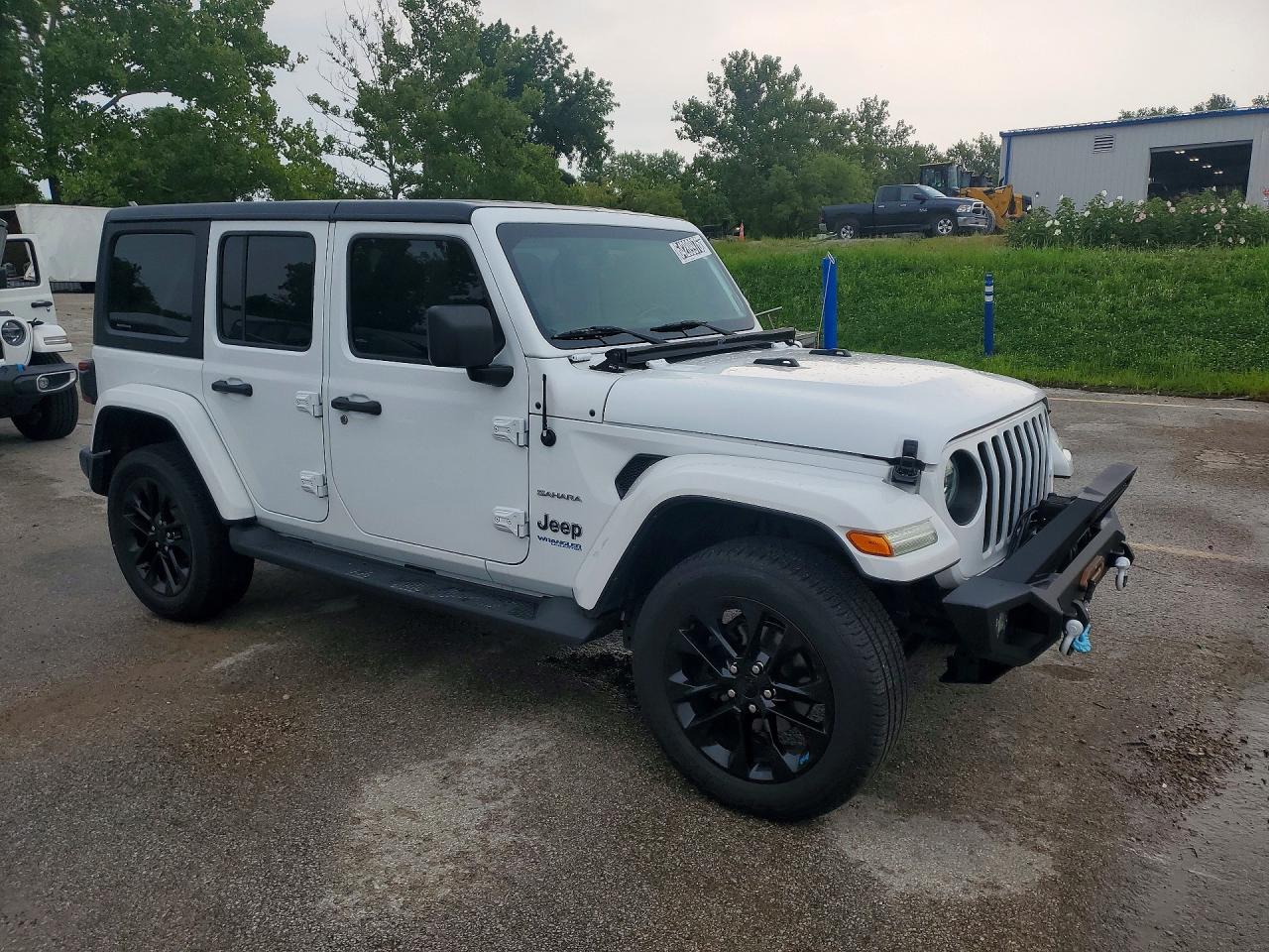 2022 JEEP WRANGLER UNLIMITED SAHARA 4XE — снимка 4