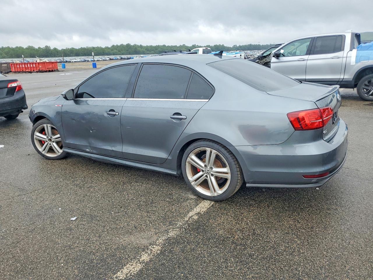 2017 VOLKSWAGEN JETTA GLI — снимка 2