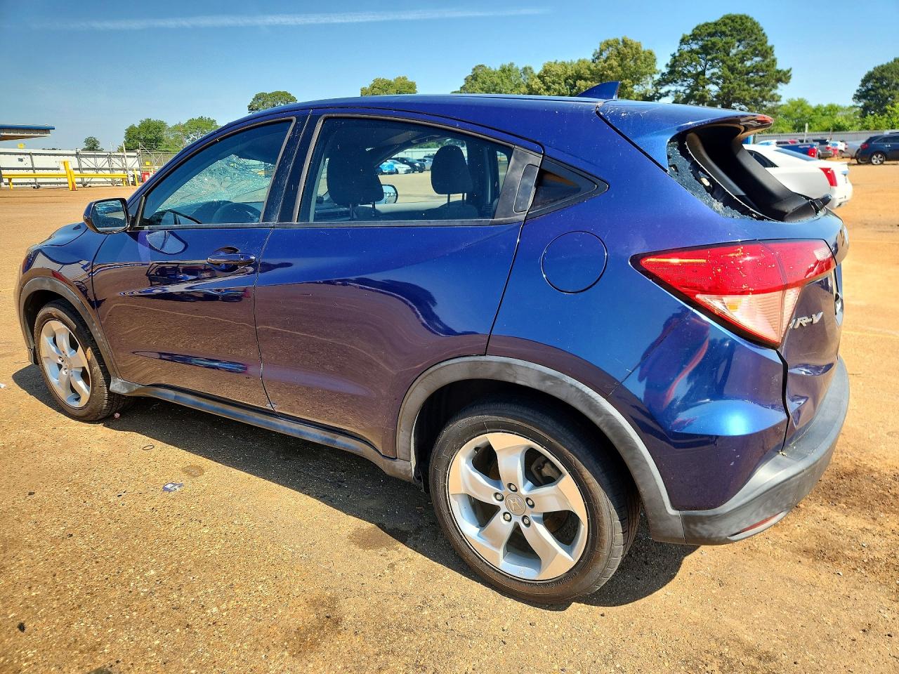 2016 HONDA HR-V LX — снимка 2