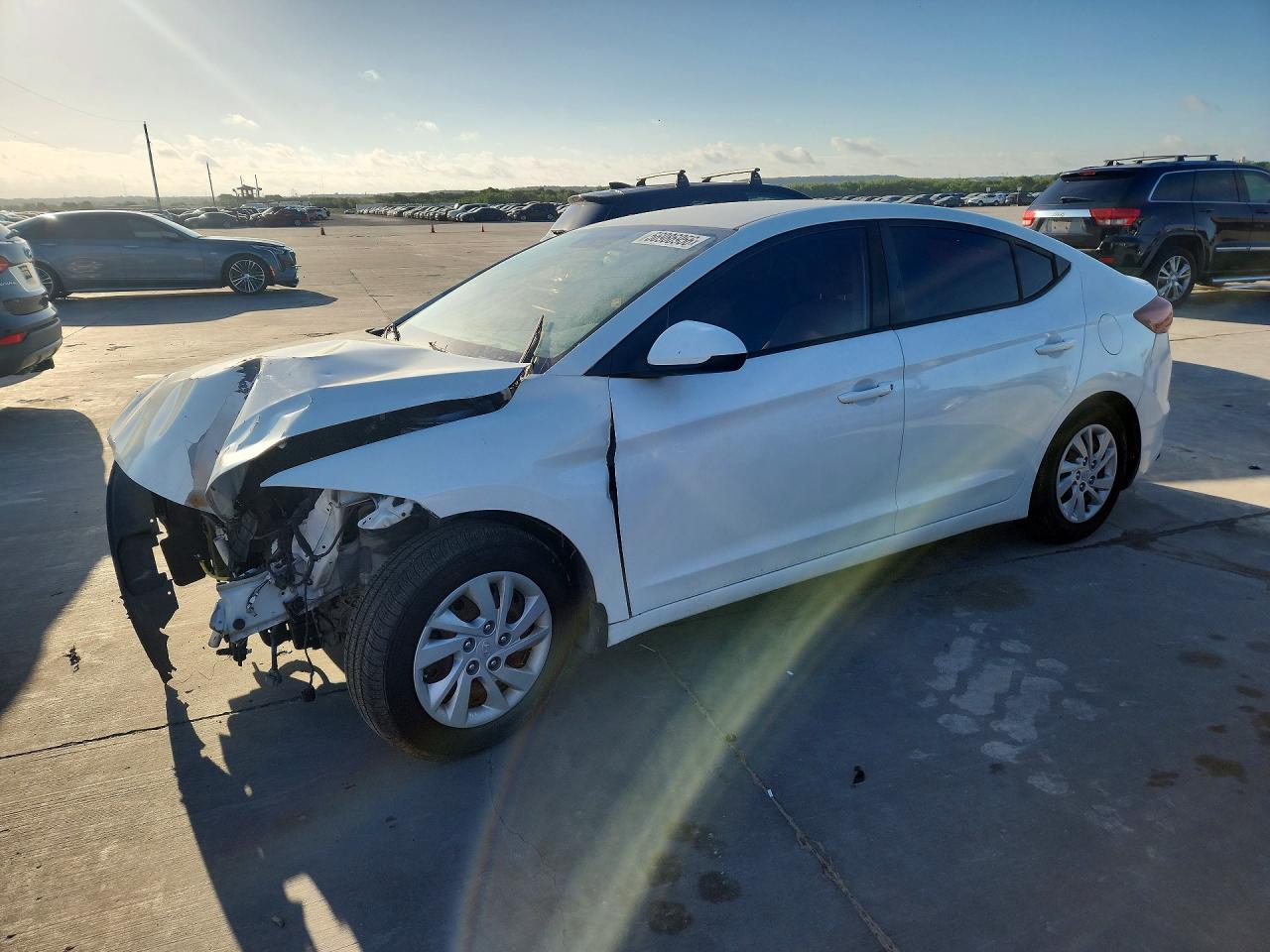 2018 HYUNDAI ELANTRA SE