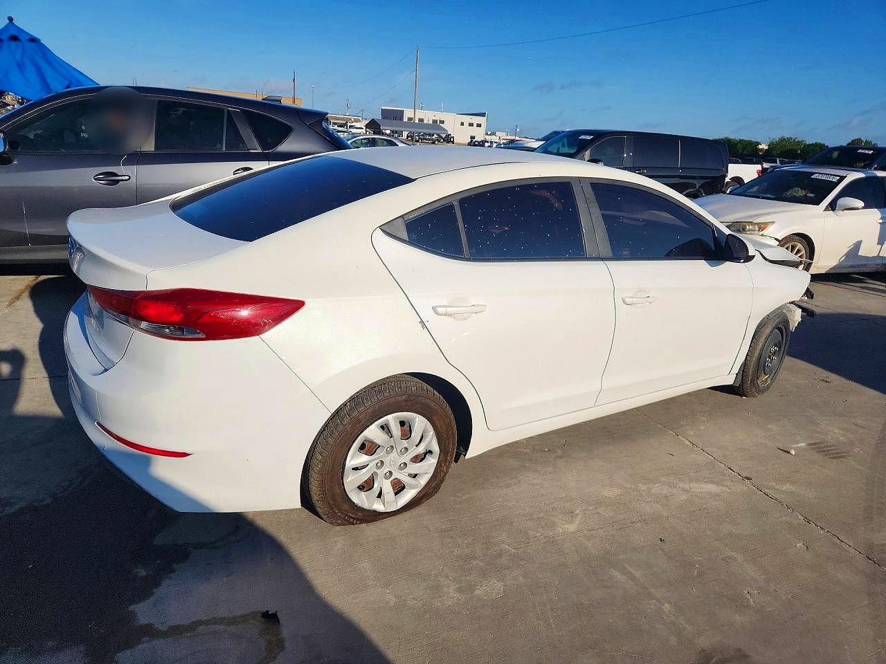2018 HYUNDAI ELANTRA SE — снимка 3