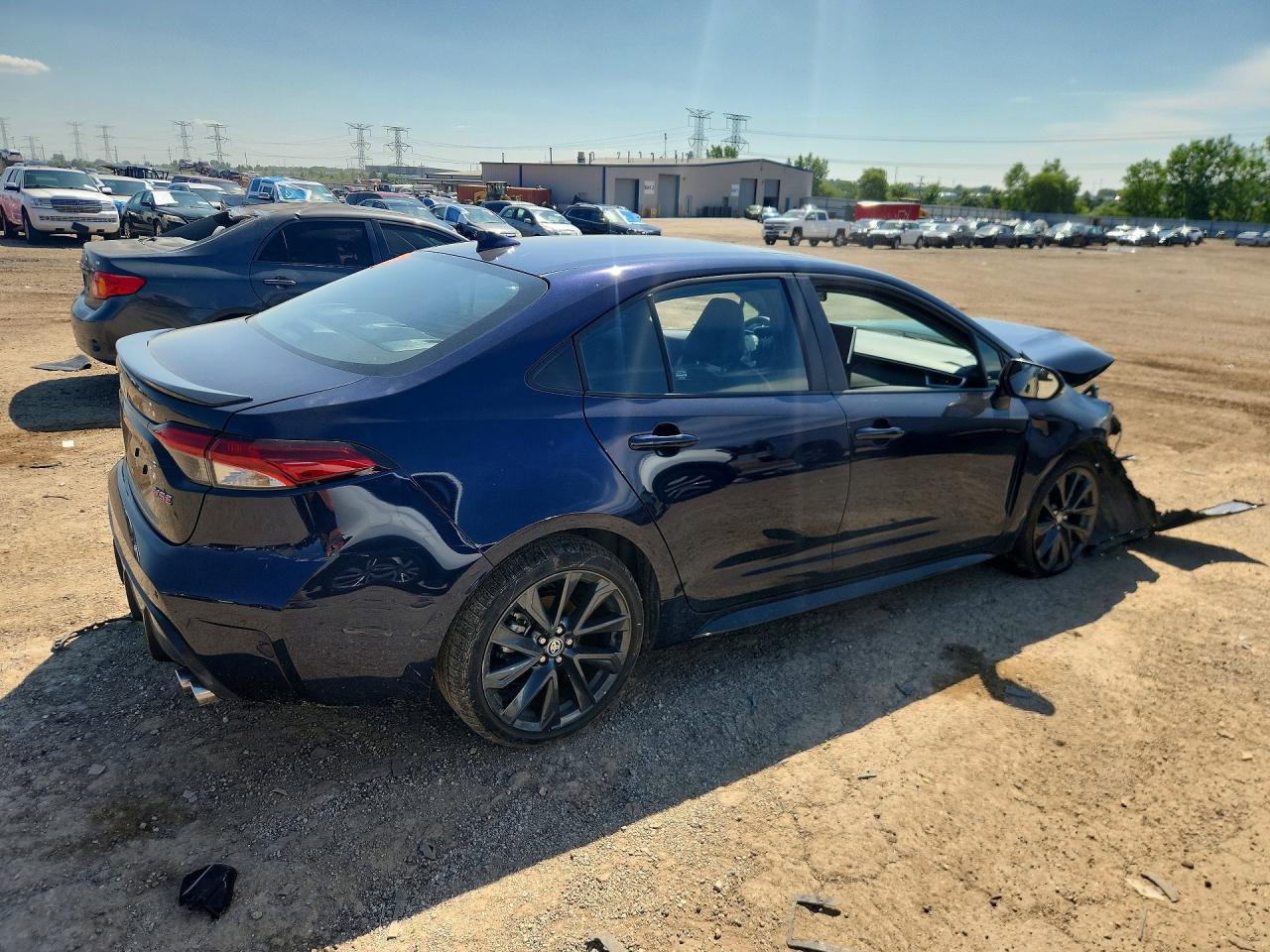 2025 TOYOTA COROLLA XSE — снимка 3