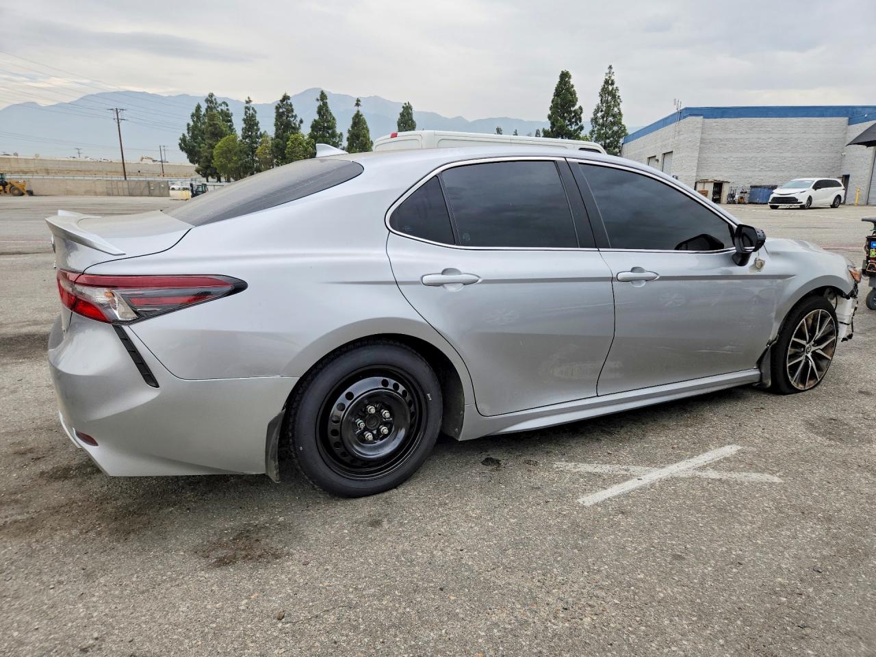 2023 TOYOTA CAMRY SE — снимка 3