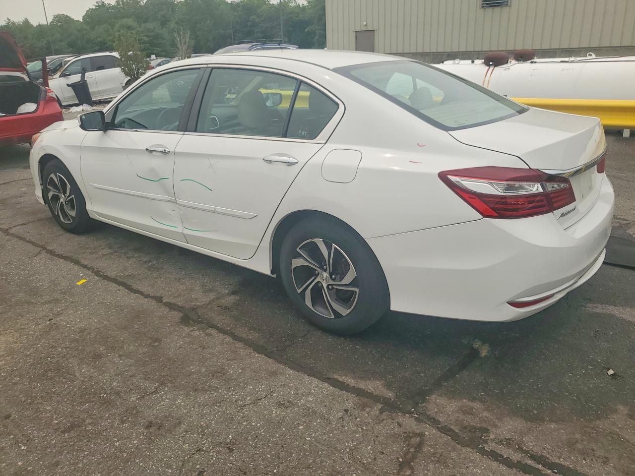 2017 HONDA ACCORD LX — снимка 2