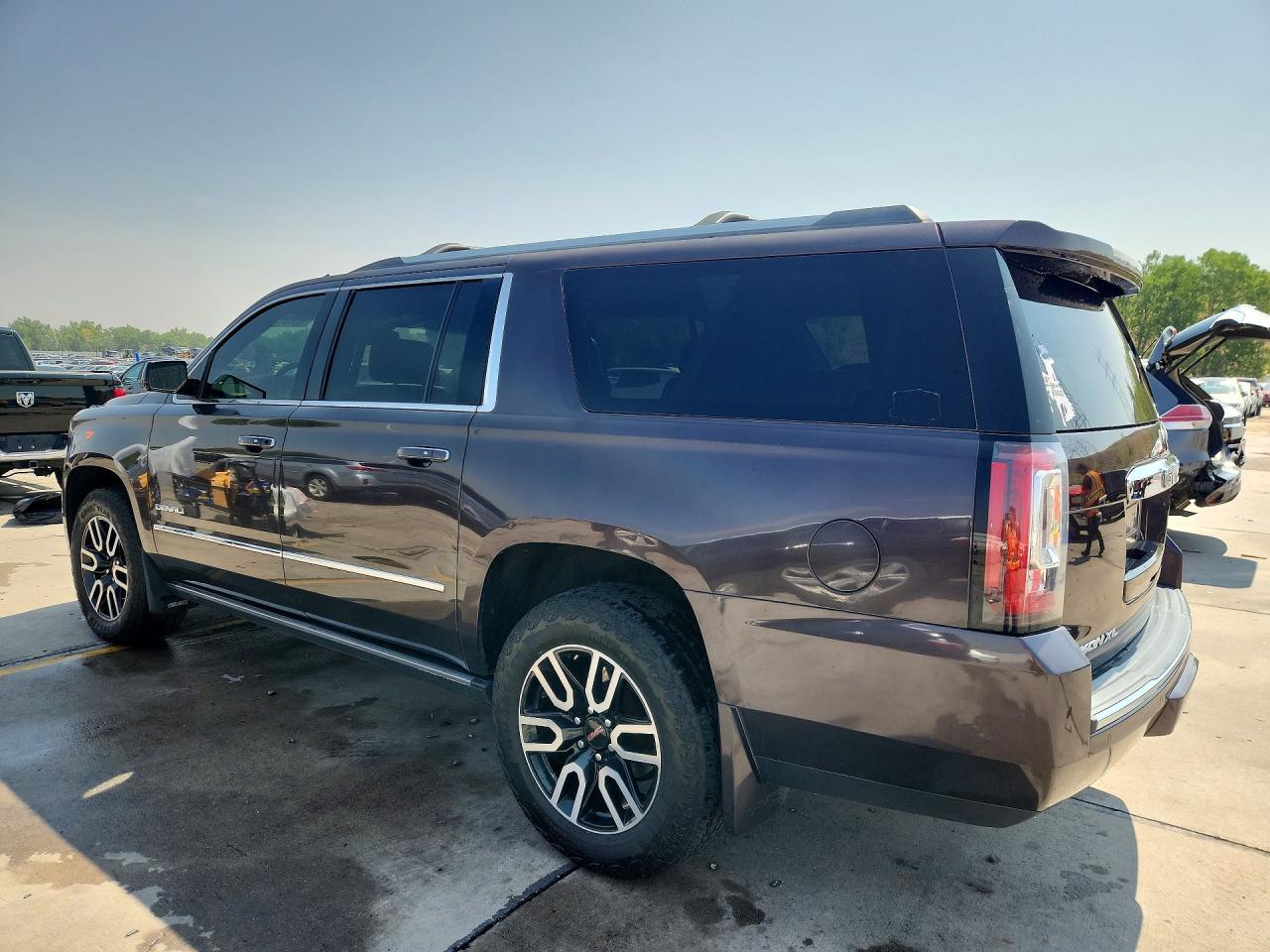 2015 GMC YUKON XL DENALI — снимка 2
