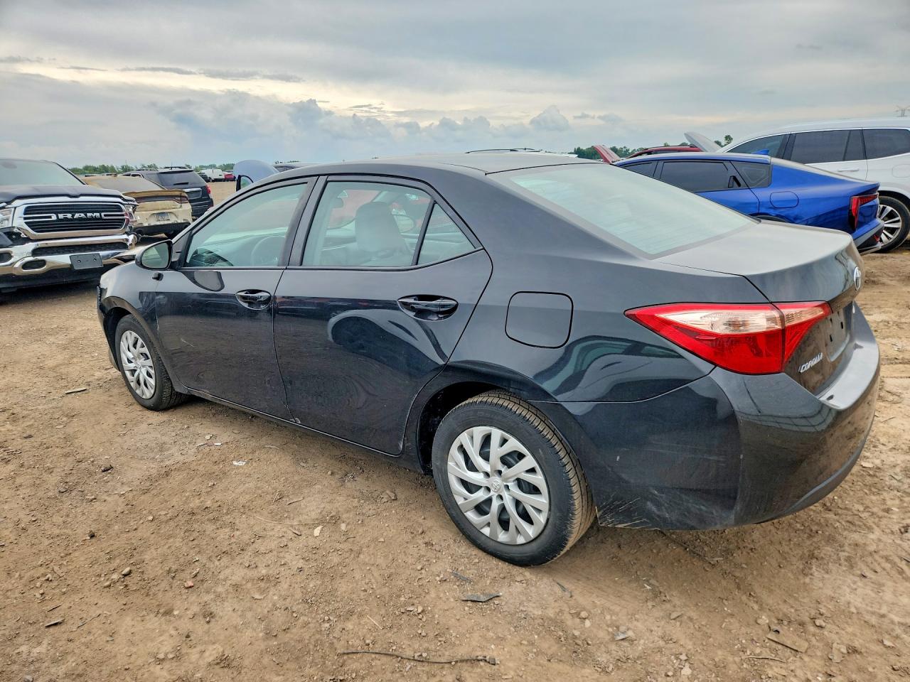 2018 TOYOTA COROLLA LE — снимка 2