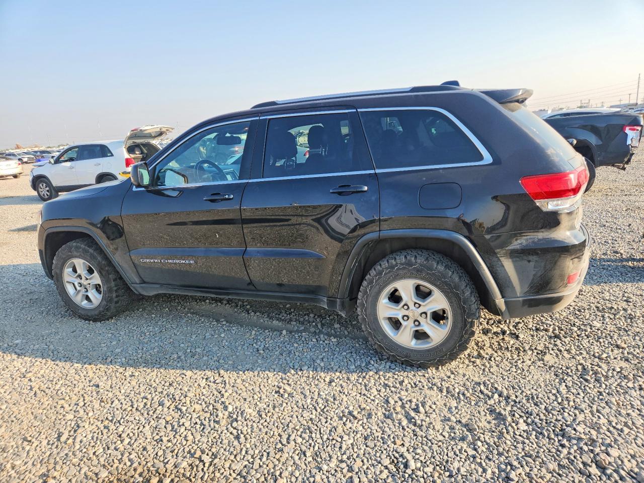 2016 JEEP GRAND CHEROKEE LAREDO — снимка 2
