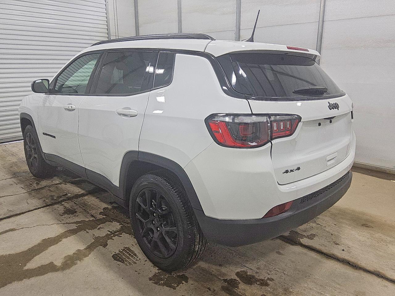 2025 JEEP COMPASS LATITUDE — снимка 2
