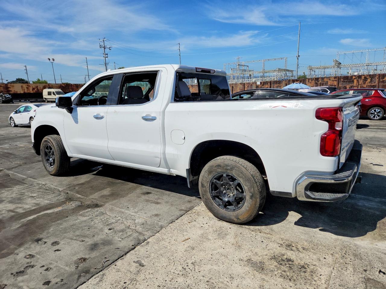 2021 CHEVROLET SILVERADO K1500 LTZ — снимка 2