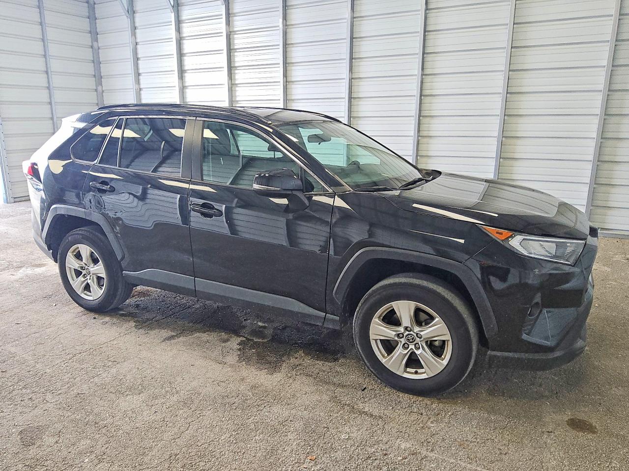 2021 TOYOTA RAV4 XLE — снимка 4