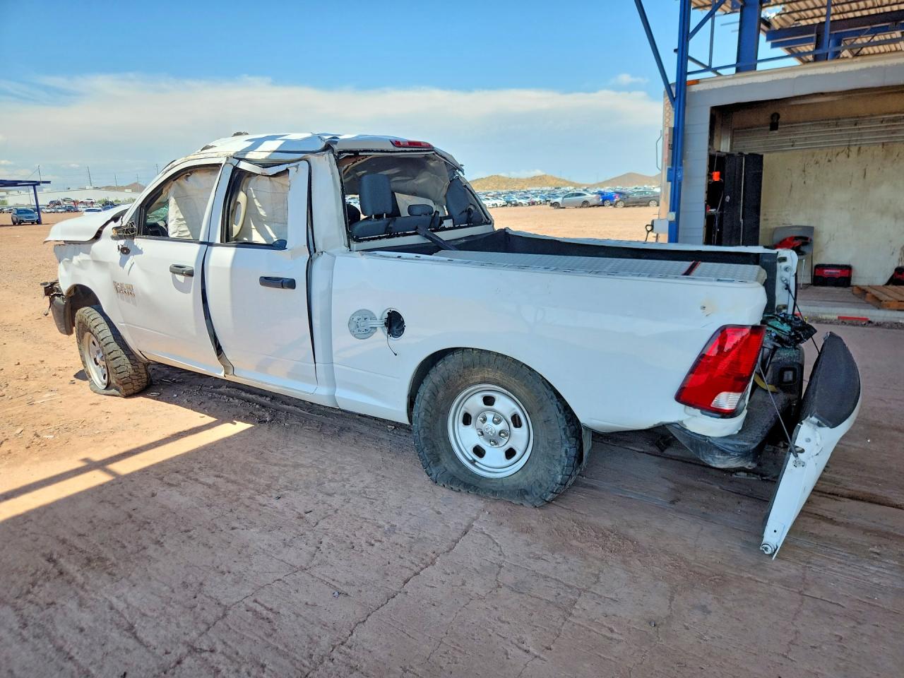 2018 RAM 1500 ST — снимка 2
