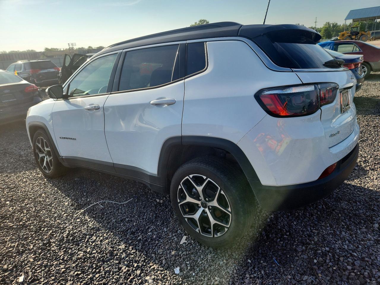 2025 JEEP COMPASS LIMITED — снимка 2