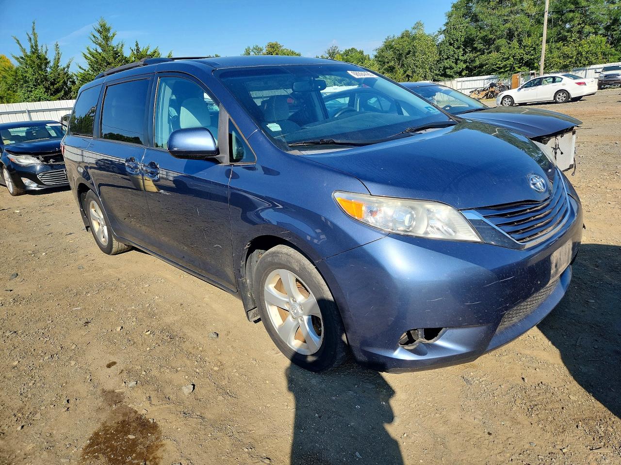 2016 TOYOTA SIENNA LE — снимка 4