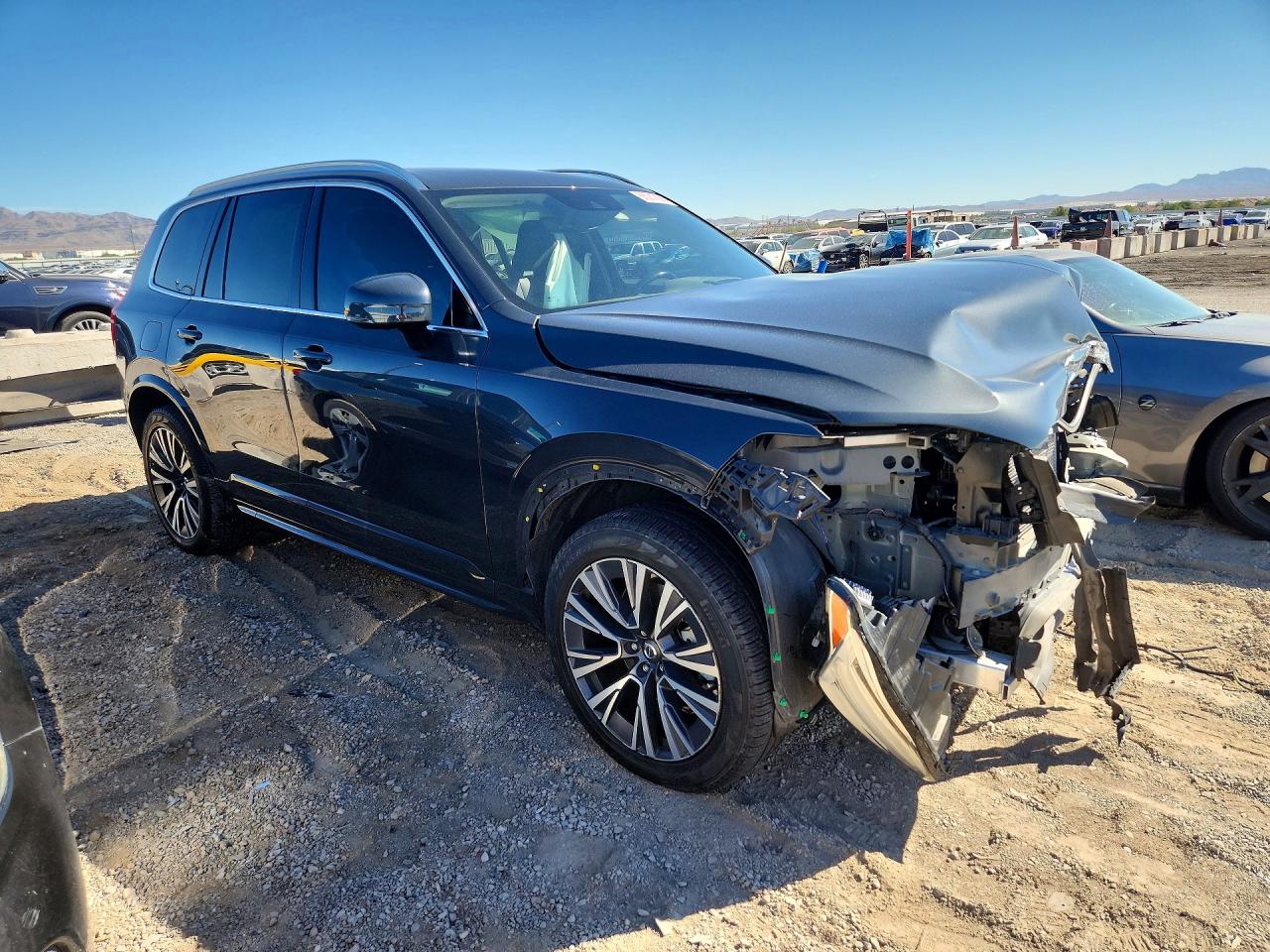 2022 VOLVO XC90 T6 MOMENTUM — снимка 4