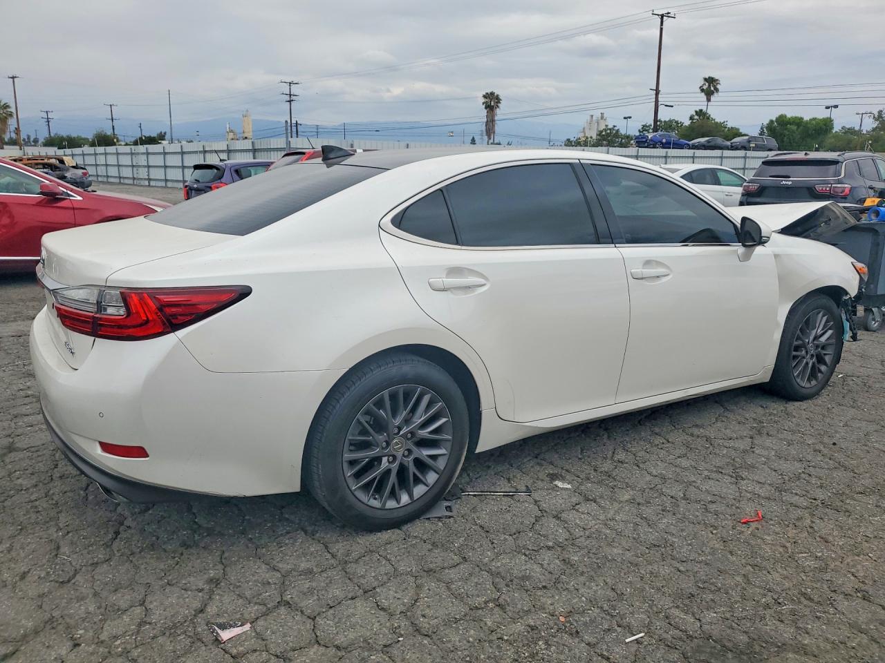 2018 LEXUS ES 350 — снимка 3
