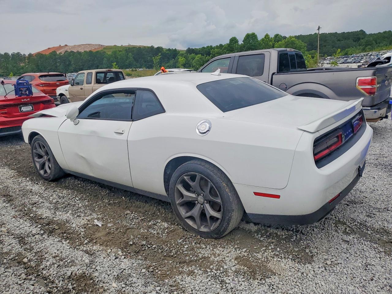 2016 DODGE CHALLENGER SXT — снимка 2