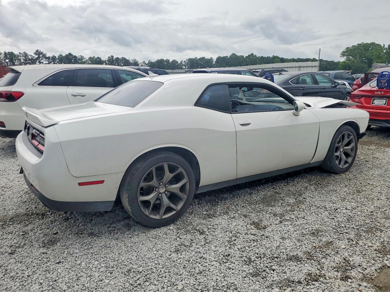 2016 DODGE CHALLENGER SXT — снимка 3