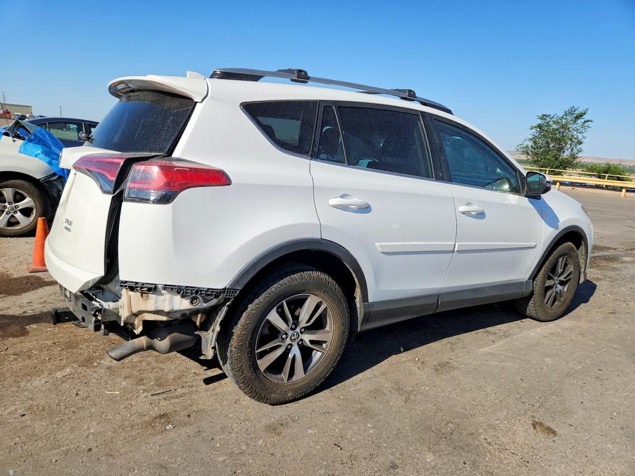 2017 TOYOTA RAV4 XLE — снимка 3