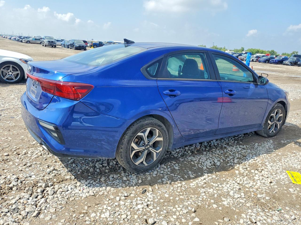 2021 KIA FORTE LXS — снимка 3