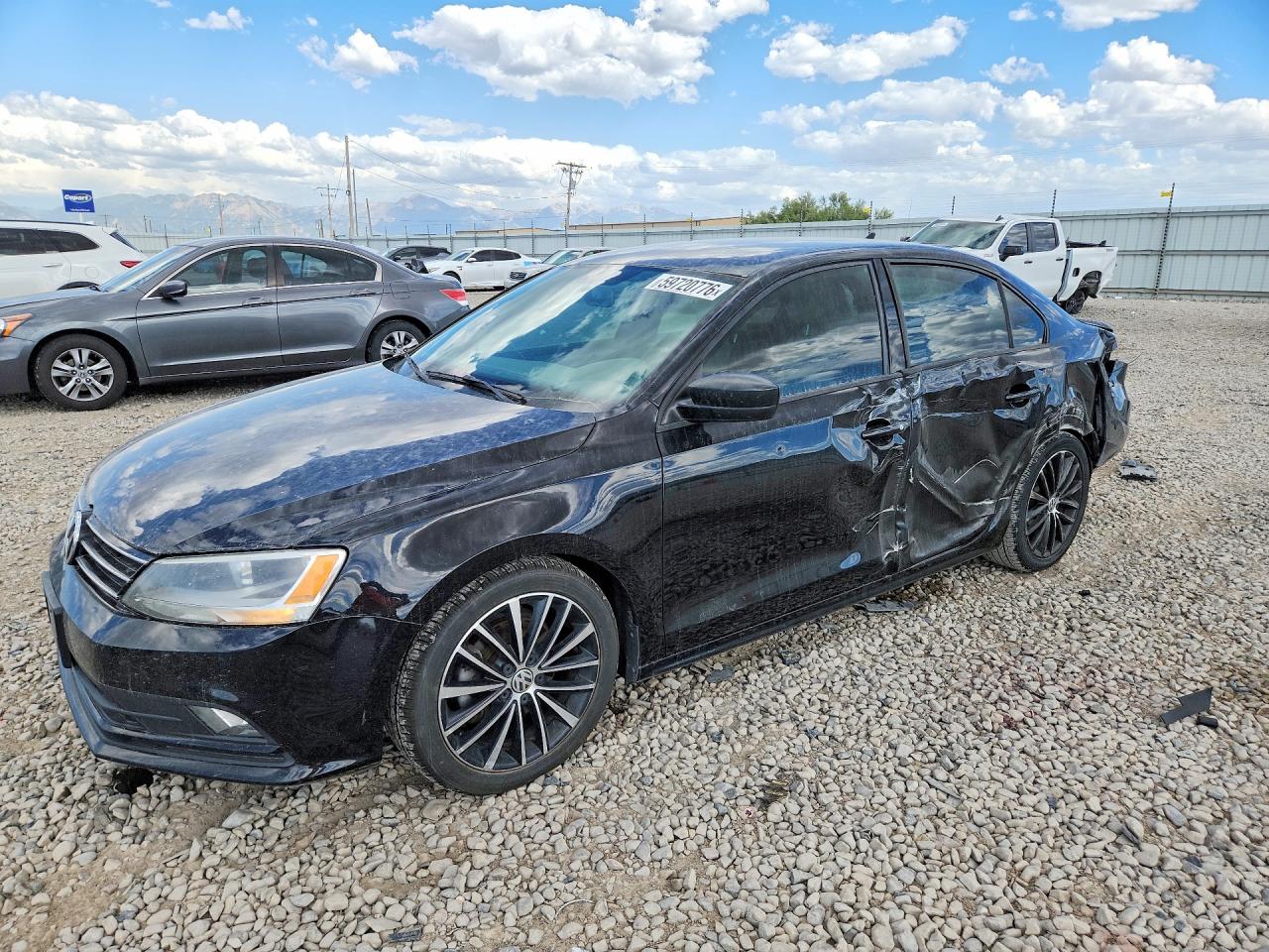 2016 VOLKSWAGEN JETTA SPORT