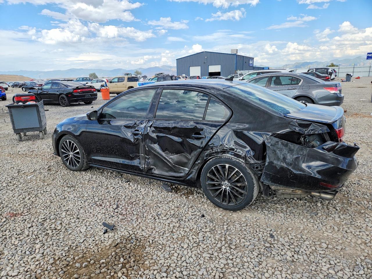 2016 VOLKSWAGEN JETTA SPORT — снимка 2