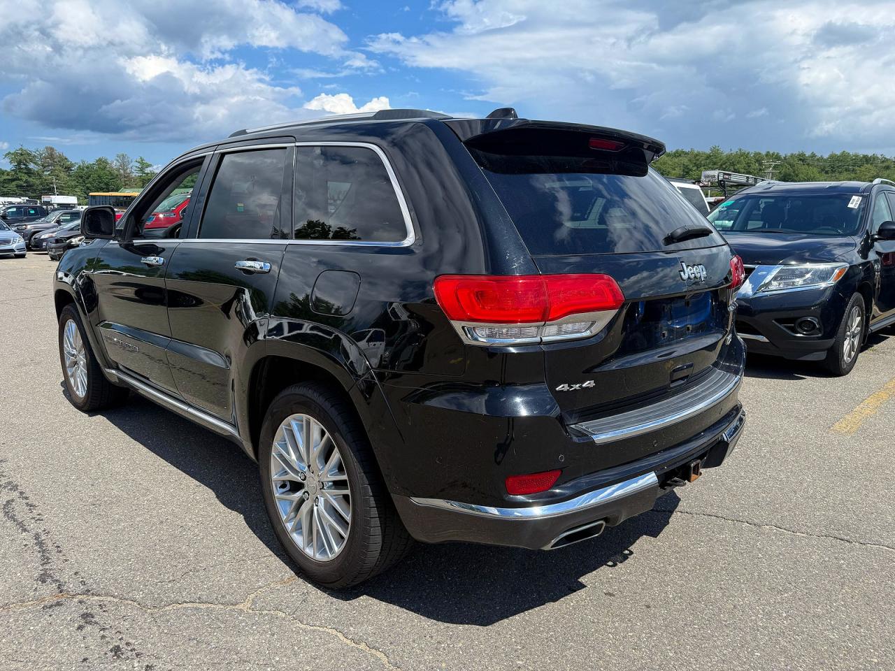 2017 JEEP GRAND CHEROKEE SUMMIT — снимка 3