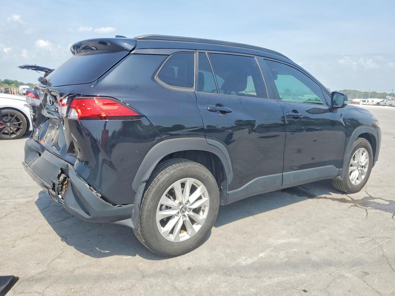 2023 TOYOTA COROLLA CROSS LE — снимка 3