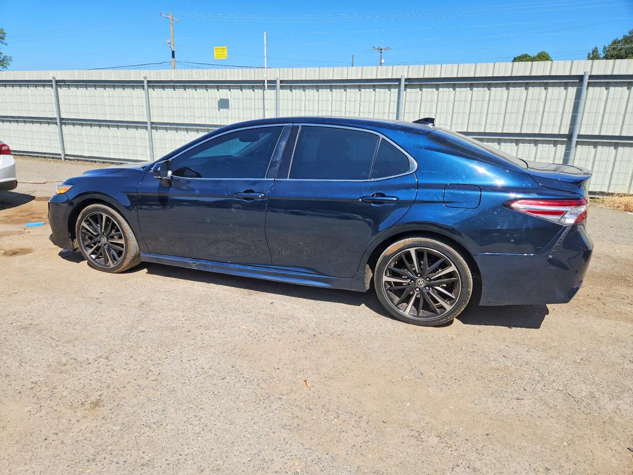 2020 TOYOTA CAMRY XSE — снимка 2