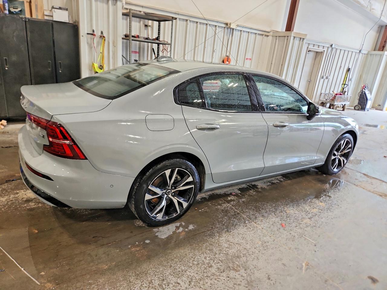 2025 VOLVO S60 PLUS — photo 3