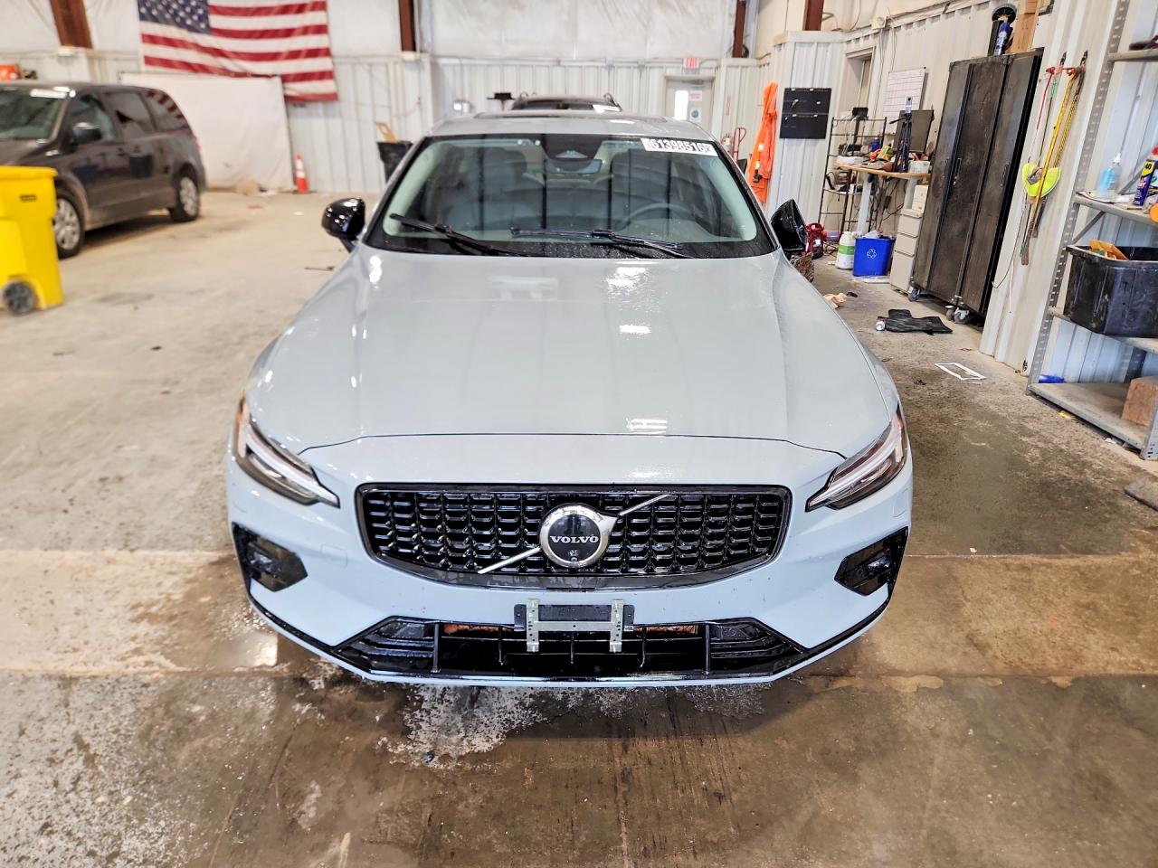 2025 VOLVO S60 PLUS — photo 5