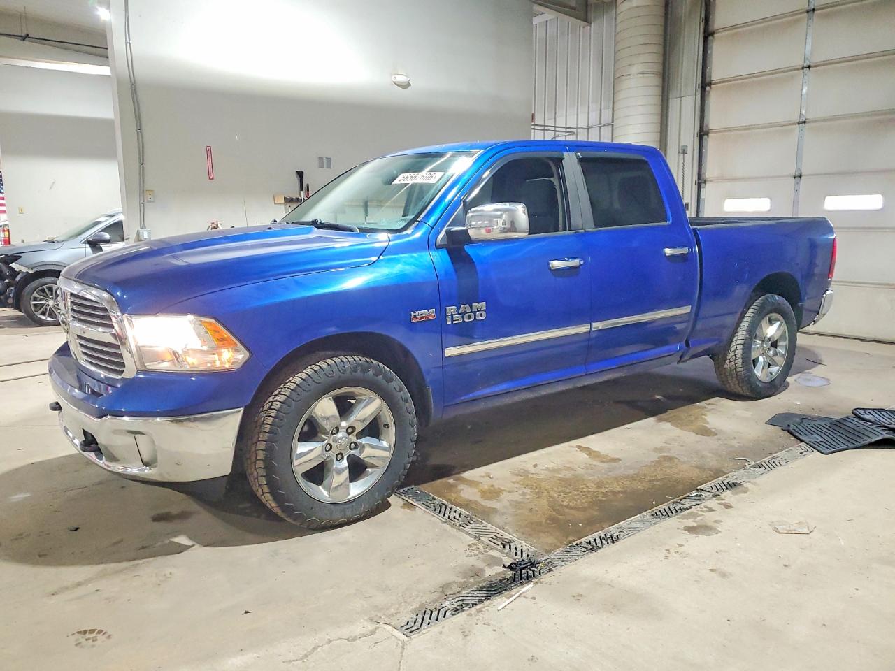 2015 RAM 1500 SLT
