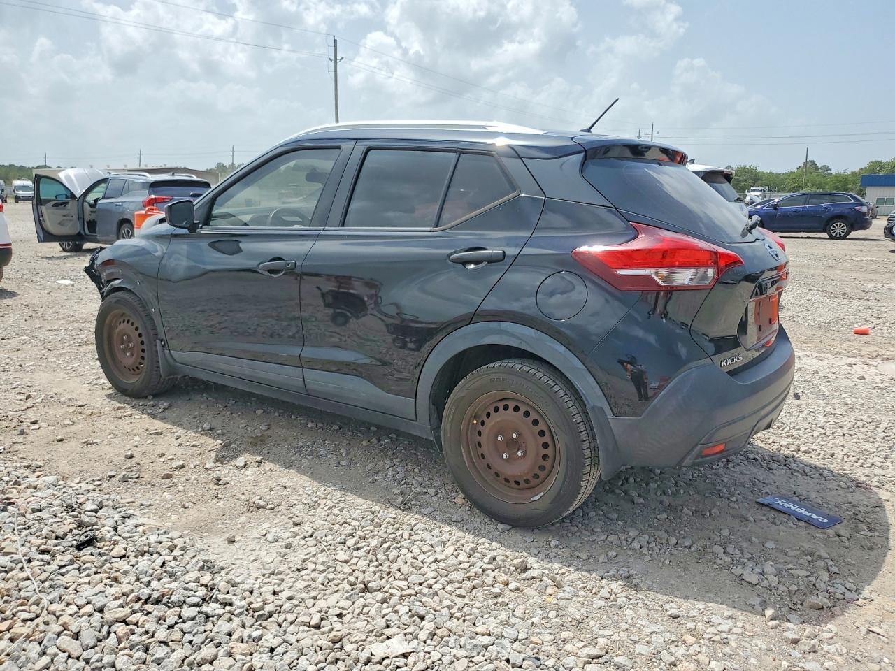 2019 NISSAN KICKS S — снимка 2
