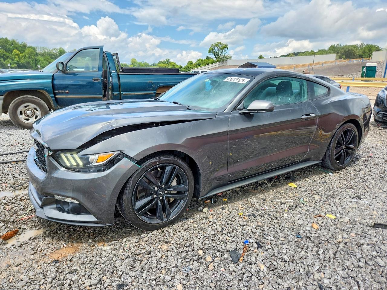 2017 FORD MUSTANG