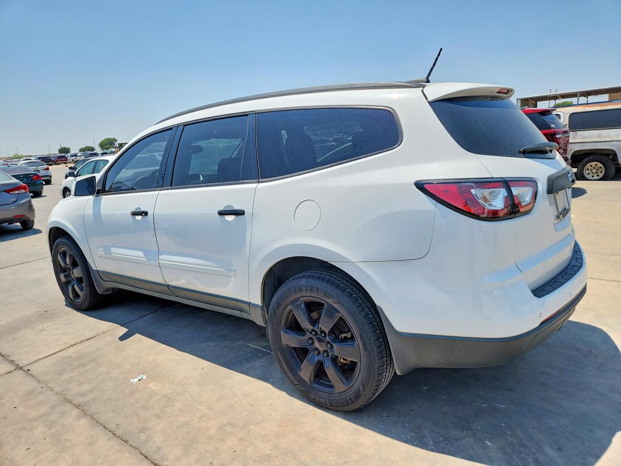 2016 CHEVROLET TRAVERSE LT — снимка 2