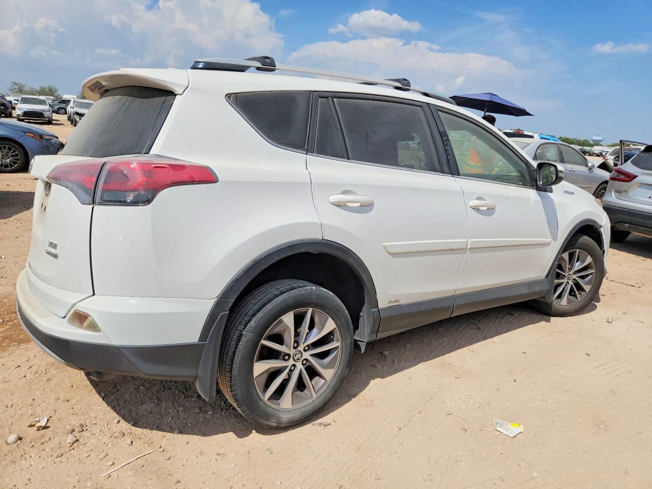 2016 TOYOTA RAV4 HV XLE — снимка 3