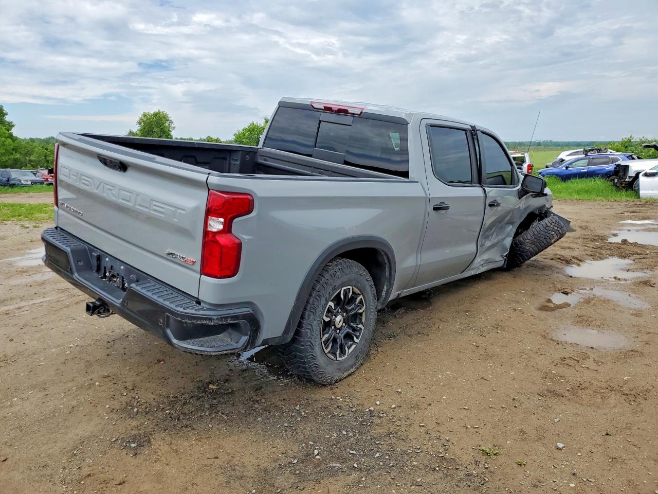 2024 CHEVROLET SILVERADO K1500 ZR2 — снимка 3