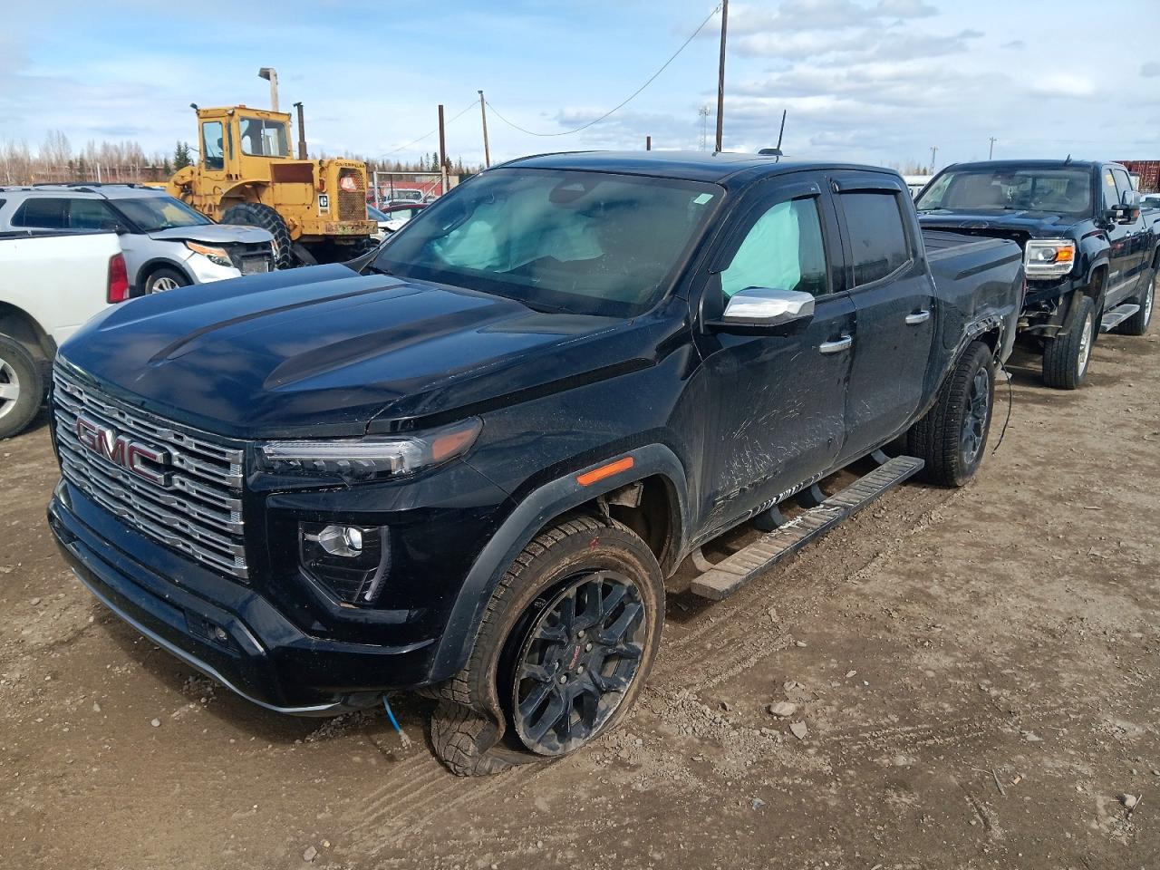 2024 GMC CANYON DENALI
