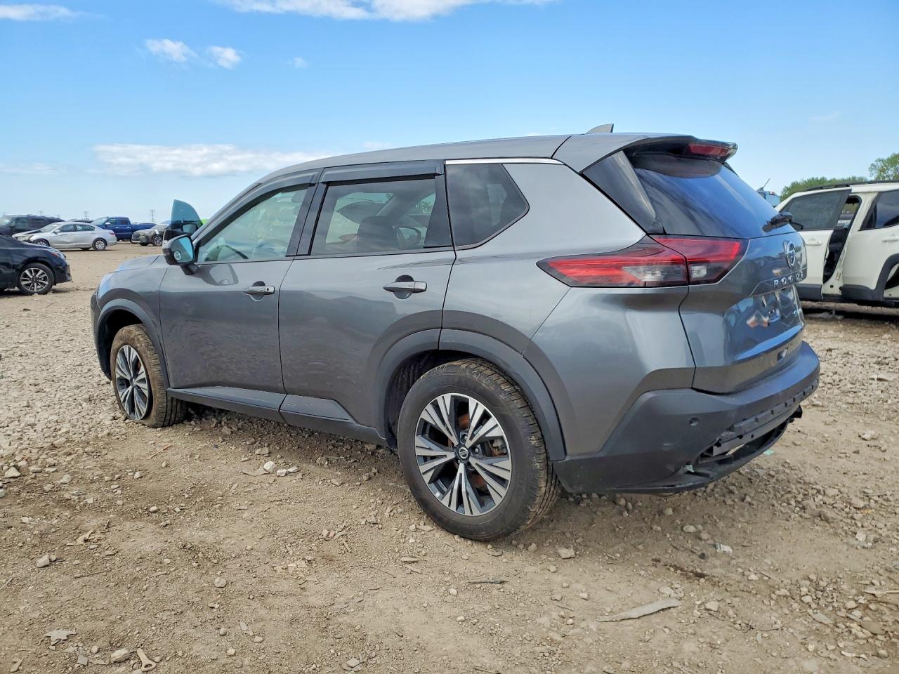 2021 NISSAN ROGUE — снимка 2