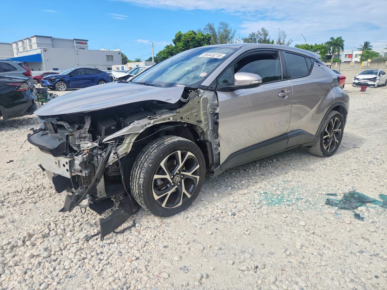 2019 TOYOTA C-HR XLE