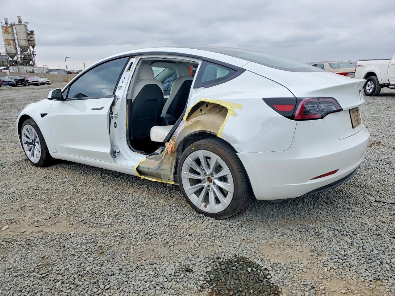 2022 TESLA MODEL 3 — снимка 2